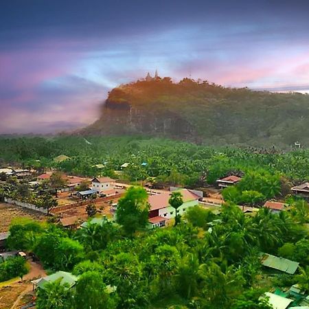Family Batcave Homestay Баттамбанг Екстер'єр фото