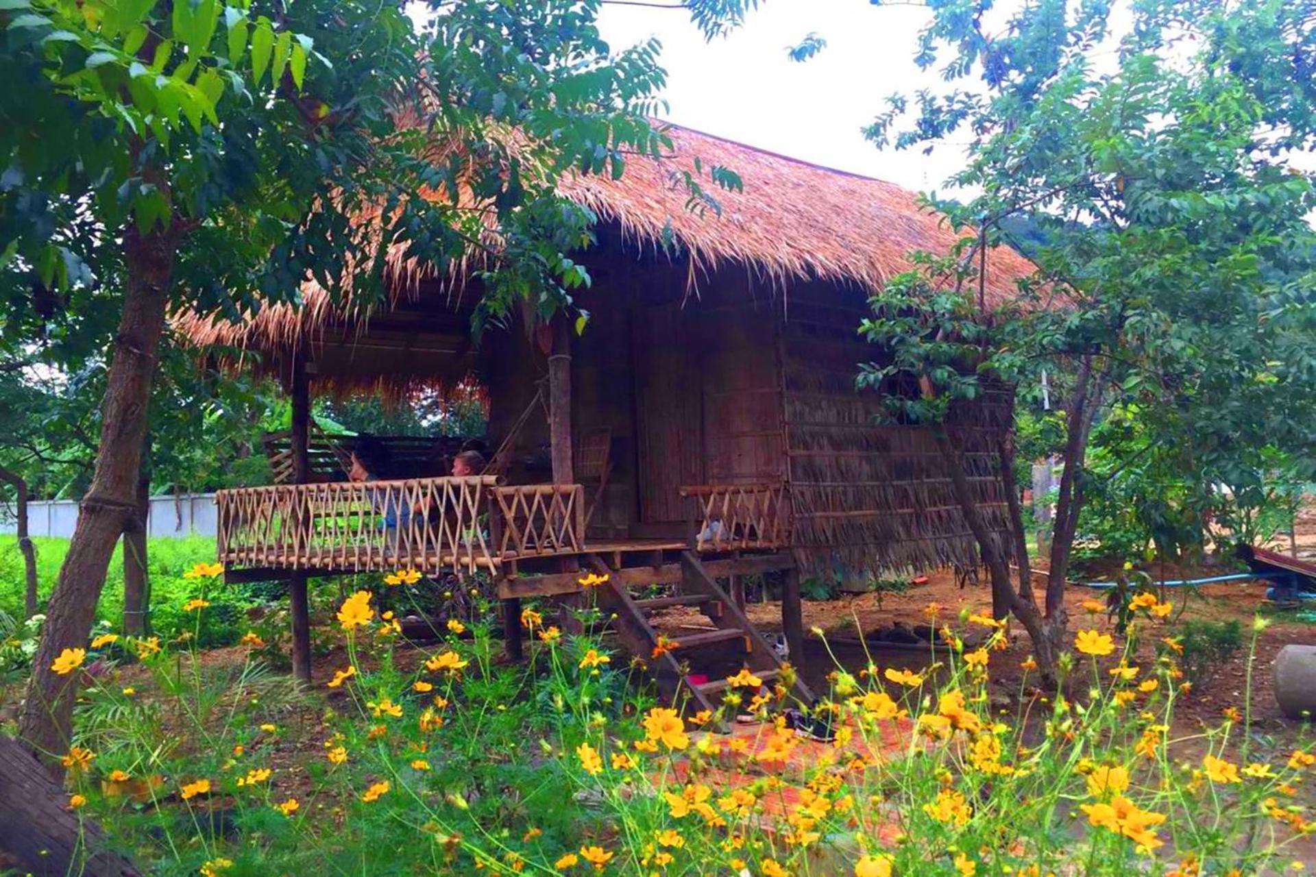 Family Batcave Homestay Баттамбанг Екстер'єр фото
